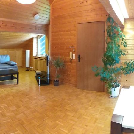 2-Zimmer Dg-Apartment Mit Eigener Sauna Оберхахинг Екстериор снимка